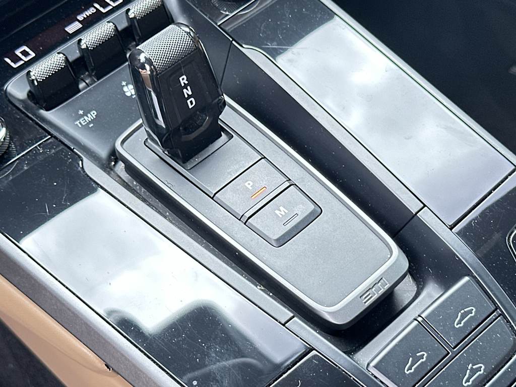 Thumbnail: 2021 Porsche 911 - 15