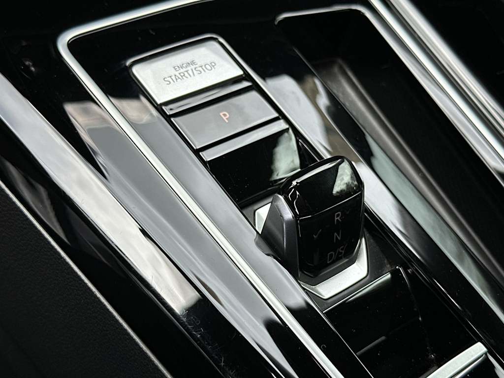 Thumbnail: 2023 Volkswagen Golf - 27