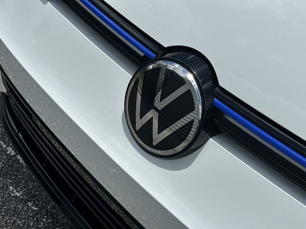 Thumbnail: 2023 Volkswagen Golf - 6