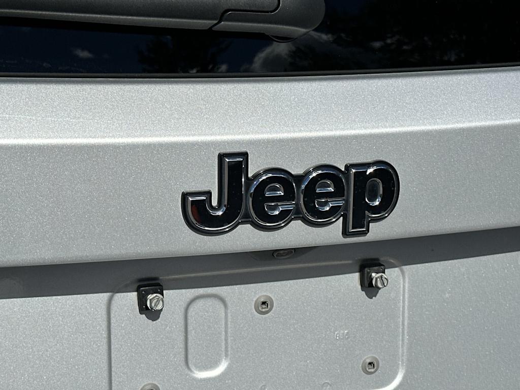 Thumbnail: 2021 Jeep Renegade - 21