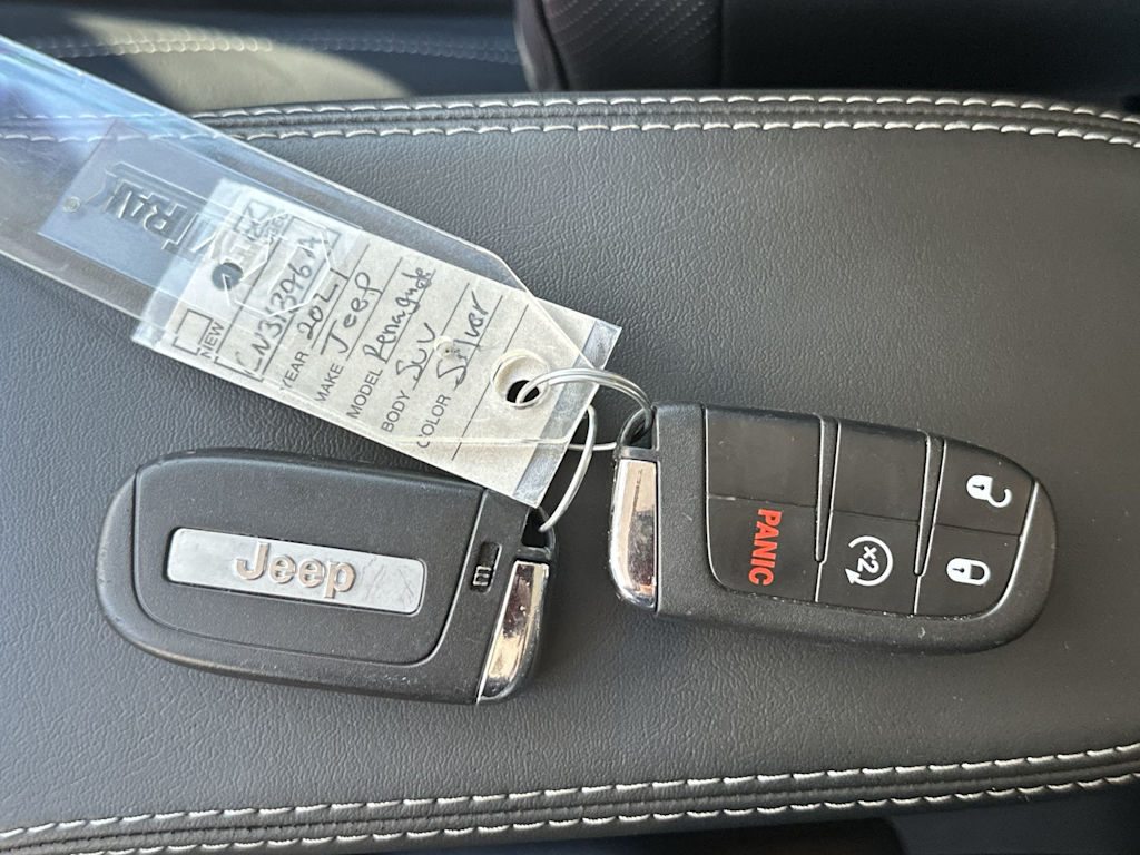 Thumbnail: 2021 Jeep Renegade - 16