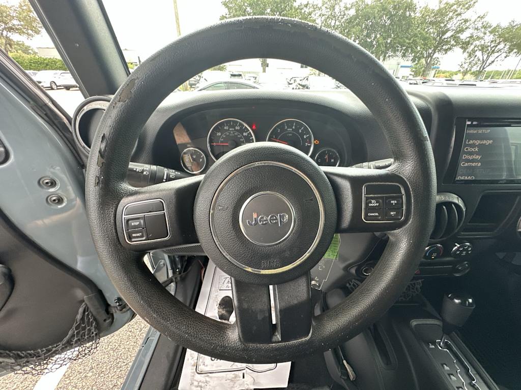 Thumbnail: 2015 Jeep Wrangler - 8