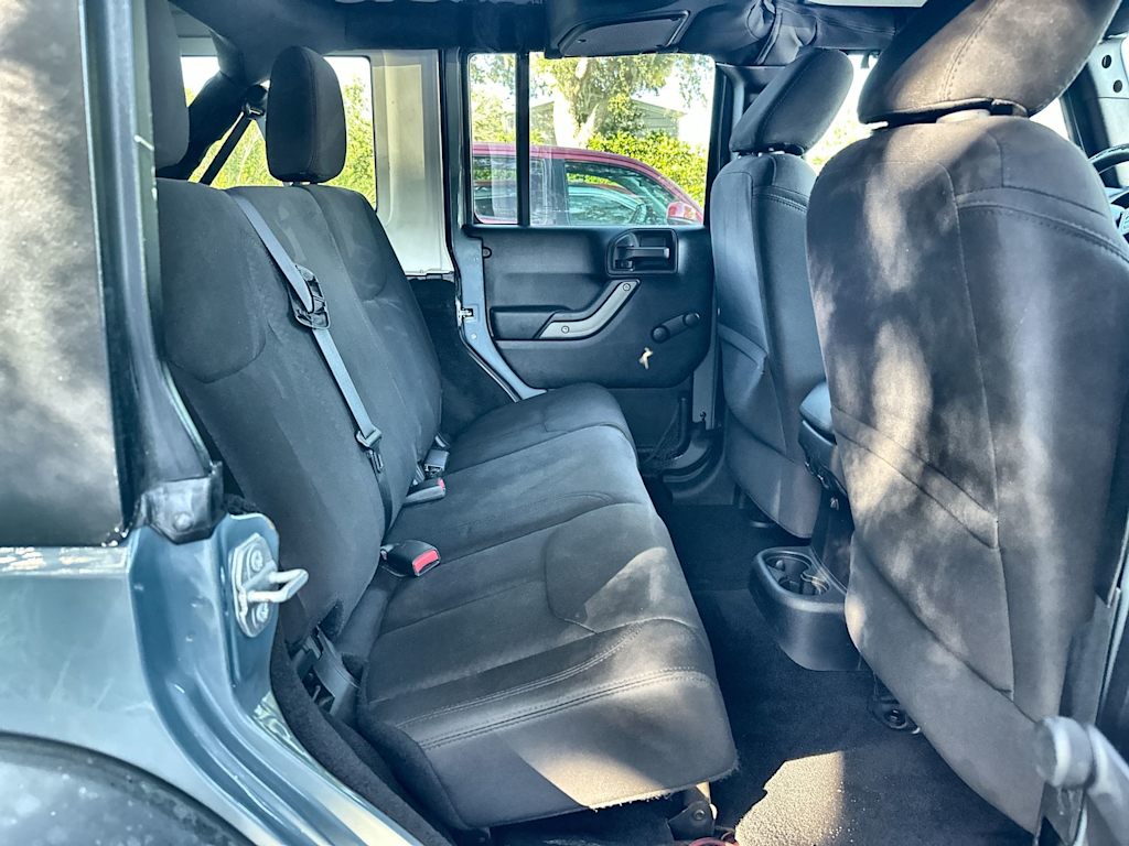 Thumbnail: 2015 Jeep Wrangler - 23