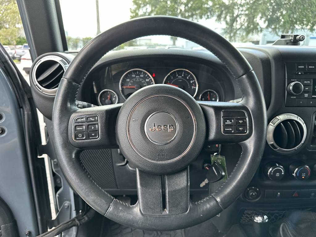 Thumbnail: 2015 Jeep Wrangler - 8