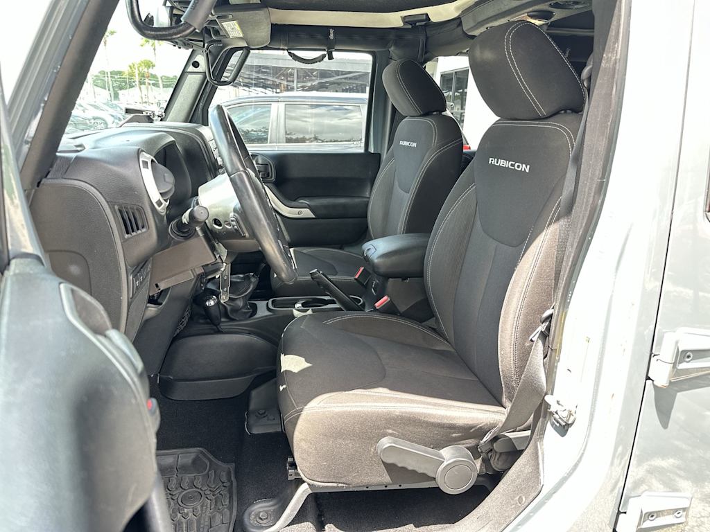 Thumbnail: 2015 Jeep Wrangler - 10