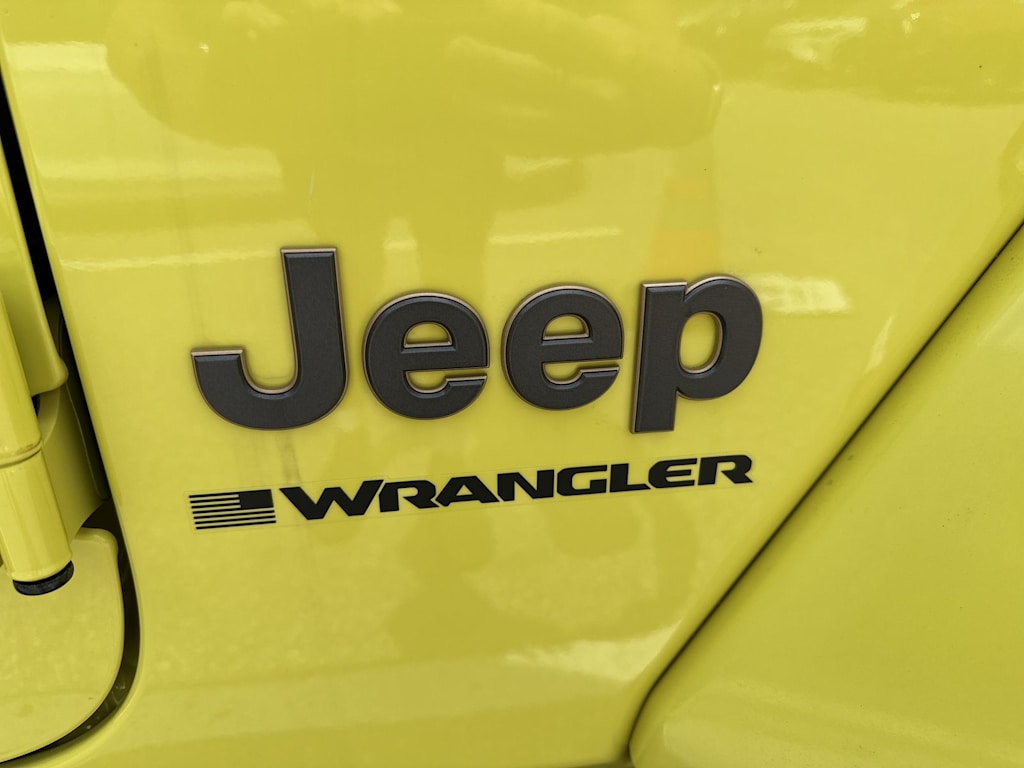 Thumbnail: 2023 Jeep Wrangler - 21