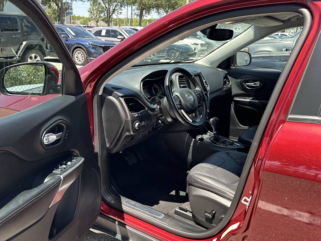 Thumbnail: 2020 Jeep Cherokee - 2