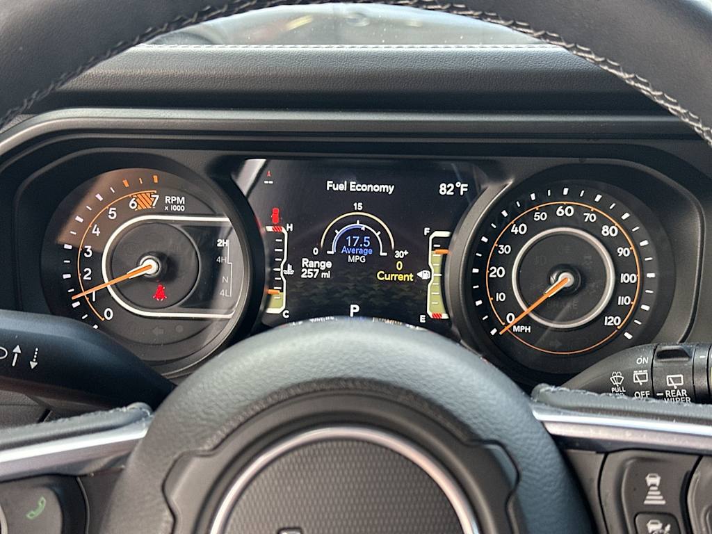 Thumbnail: 2025 Jeep Wrangler - 15