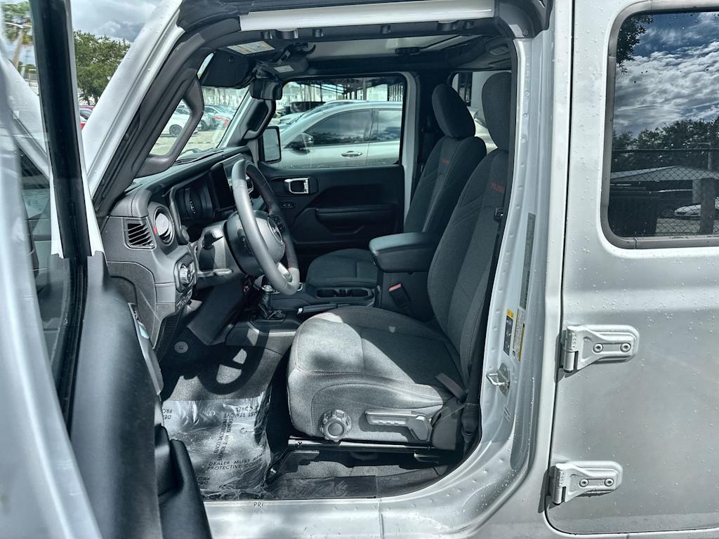 Thumbnail: 2024 Jeep Wrangler - 11