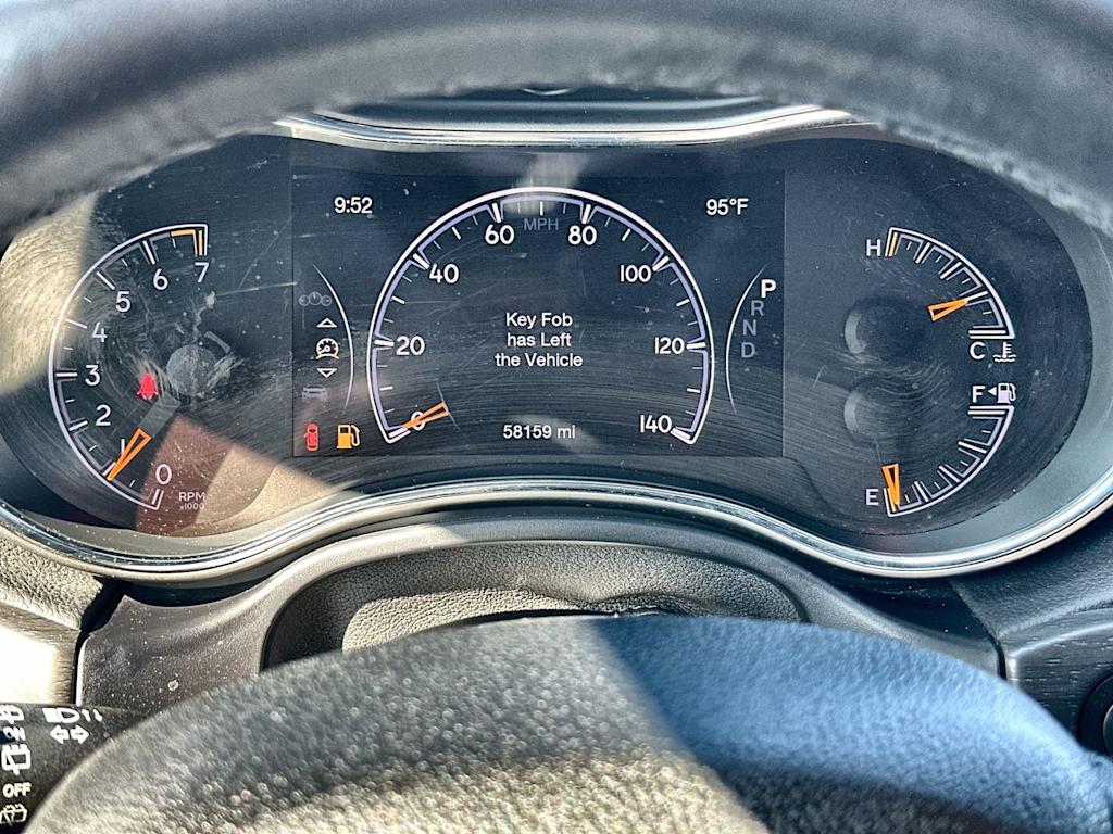 Thumbnail: 2018 Jeep Grand Cherokee - 14