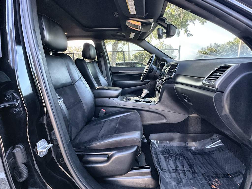 Thumbnail: 2020 Jeep Grand Cherokee - 19