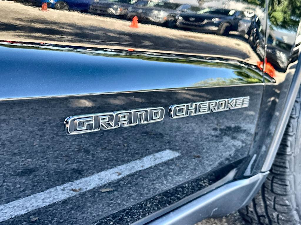 Thumbnail: 2020 Jeep Grand Cherokee - 7