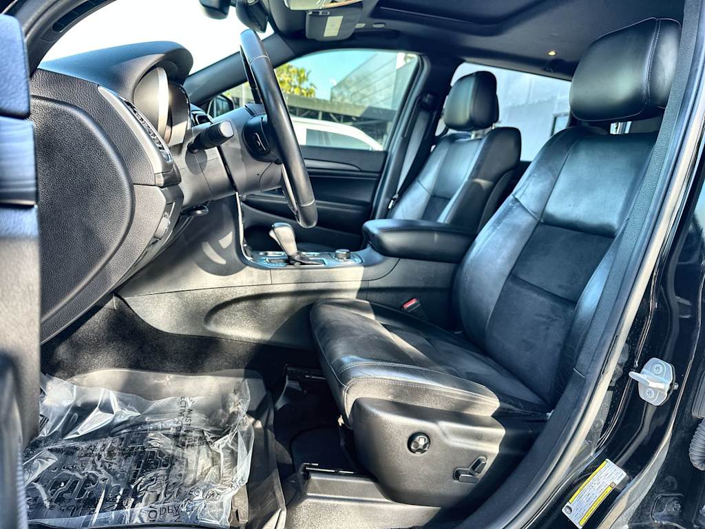 Thumbnail: 2020 Jeep Grand Cherokee - 12