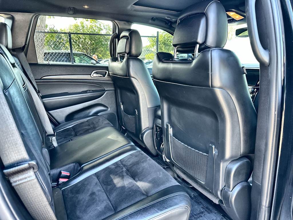 Thumbnail: 2020 Jeep Grand Cherokee - 23