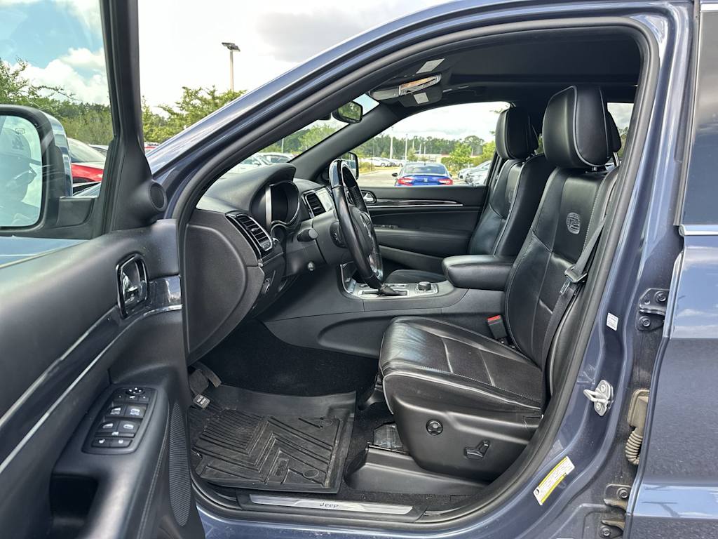 Thumbnail: 2020 Jeep Grand Cherokee - 10