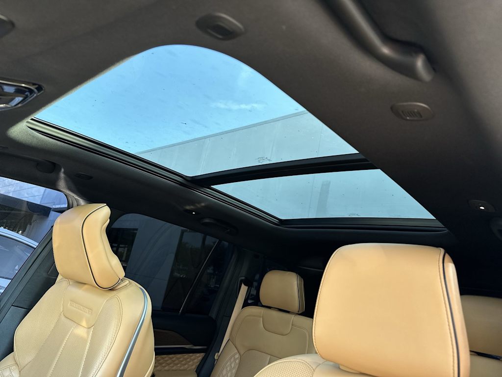 Thumbnail: 2022 Jeep Grand Cherokee - 28