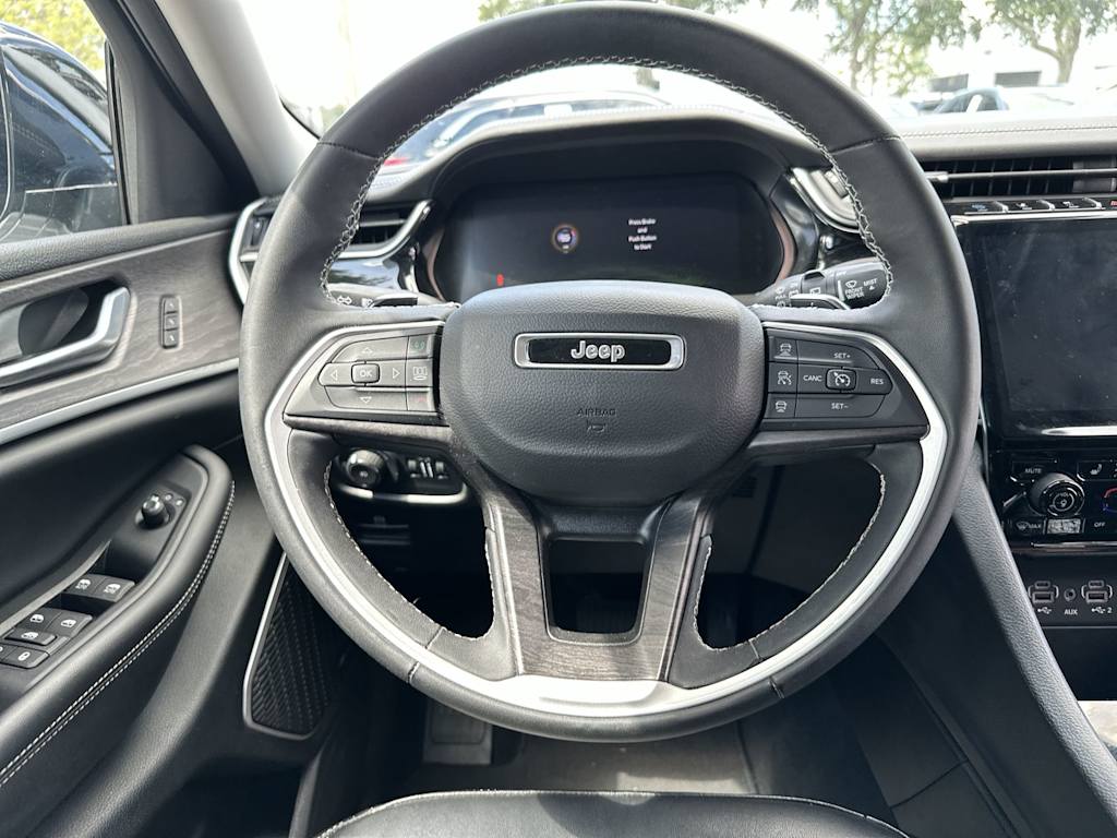 Thumbnail: 2022 Jeep Grand Cherokee - 10