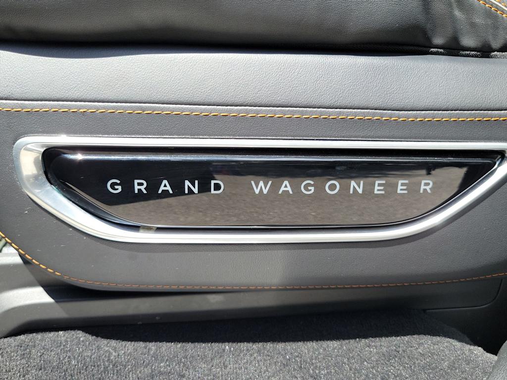 2022 Jeep Grand Wagoneer Series III 6