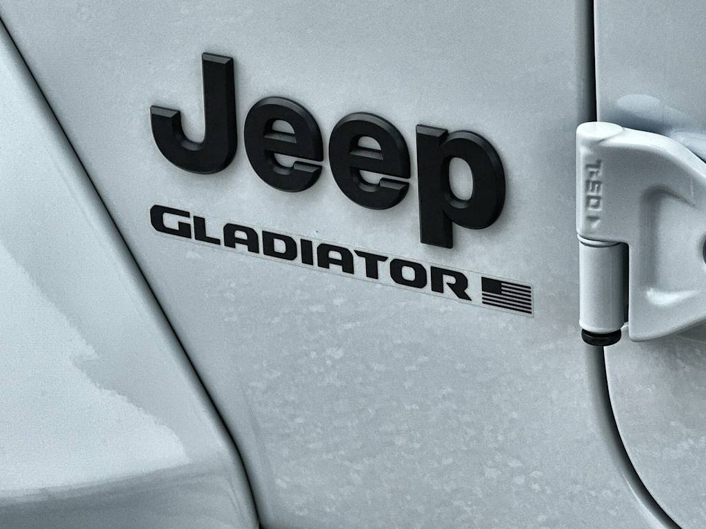 Thumbnail: 2023 Jeep Gladiator - 7