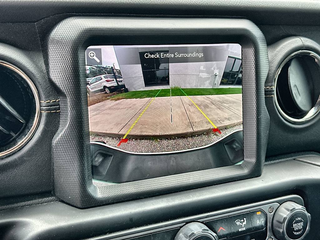 Thumbnail: 2023 Jeep Gladiator - 13
