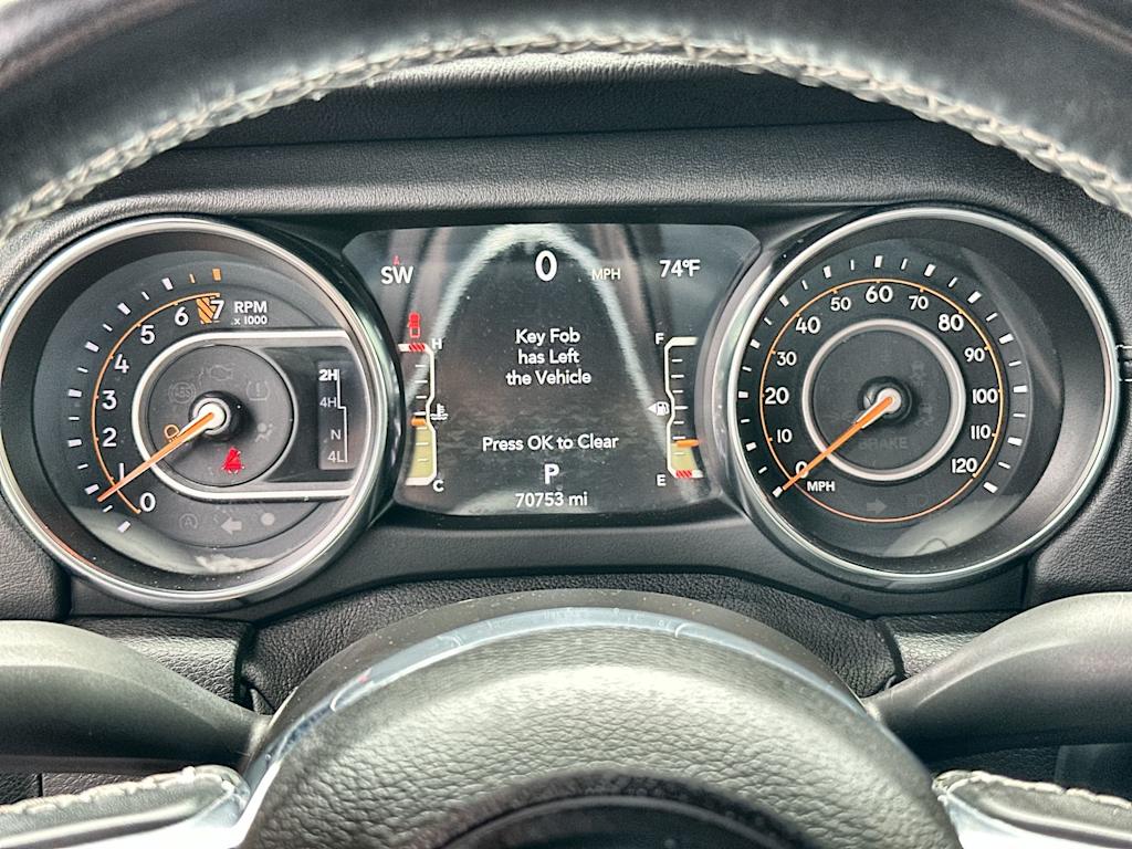 Thumbnail: 2021 Jeep Gladiator - 15