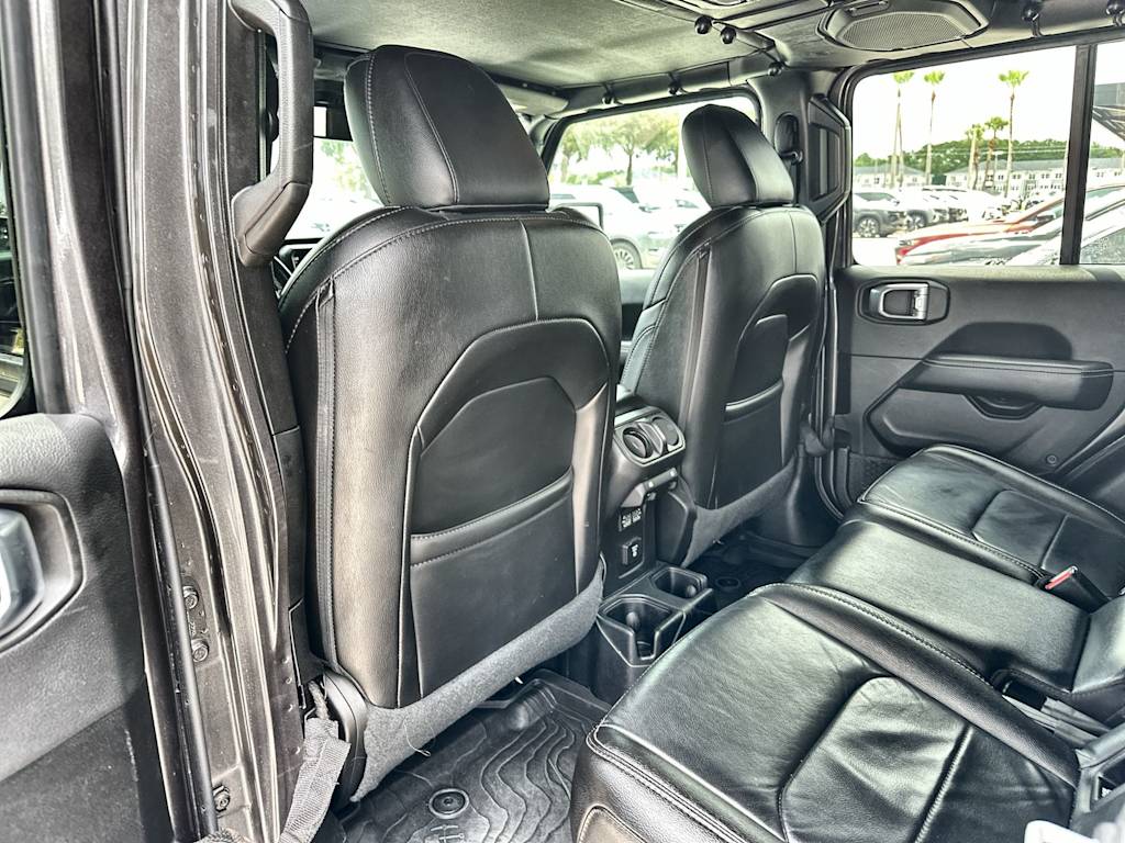 Thumbnail: 2021 Jeep Gladiator - 23