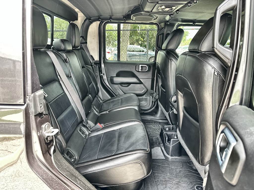 Thumbnail: 2021 Jeep Gladiator - 24