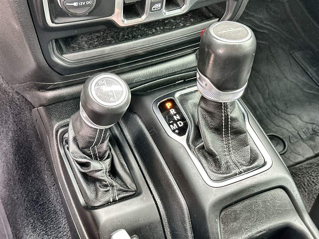 Thumbnail: 2021 Jeep Gladiator - 14