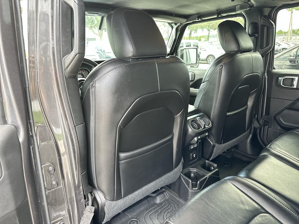 Thumbnail: 2021 Jeep Gladiator - 22