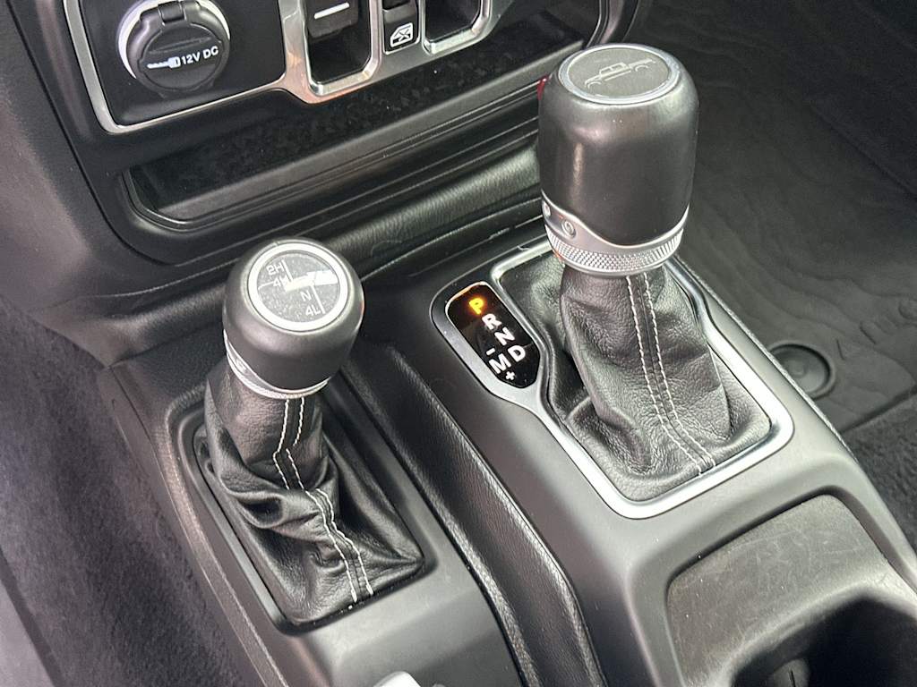 Thumbnail: 2021 Jeep Gladiator - 14