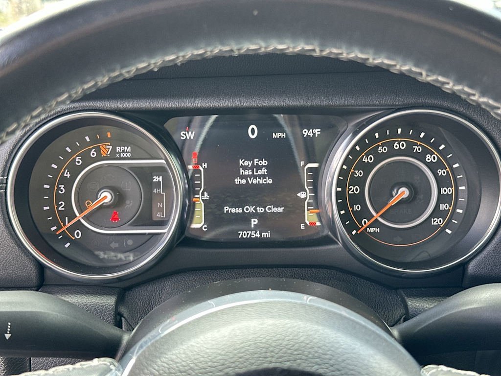 Thumbnail: 2021 Jeep Gladiator - 15