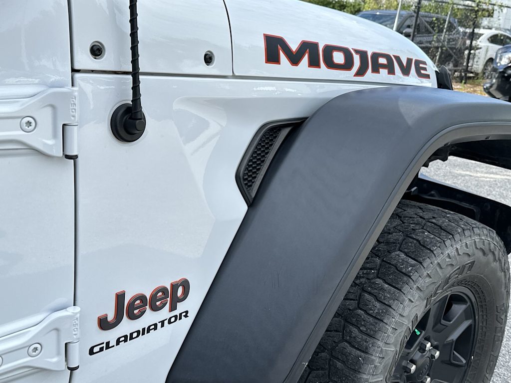 Thumbnail: 2022 Jeep Gladiator - 24