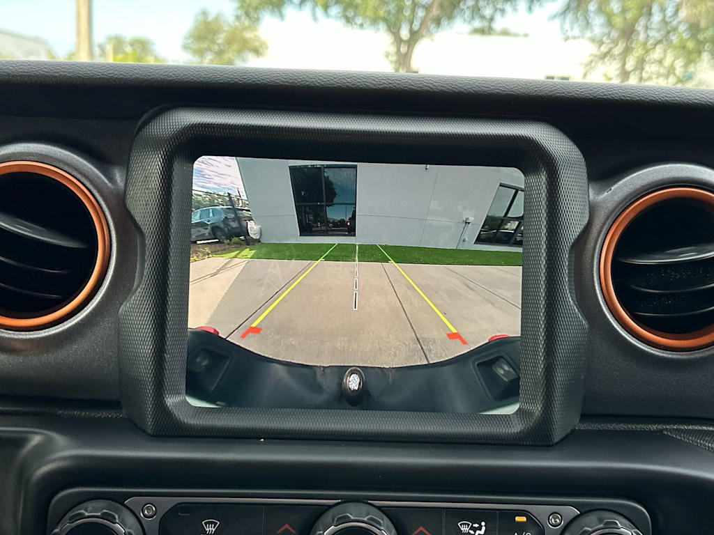Thumbnail: 2022 Jeep Gladiator - 13