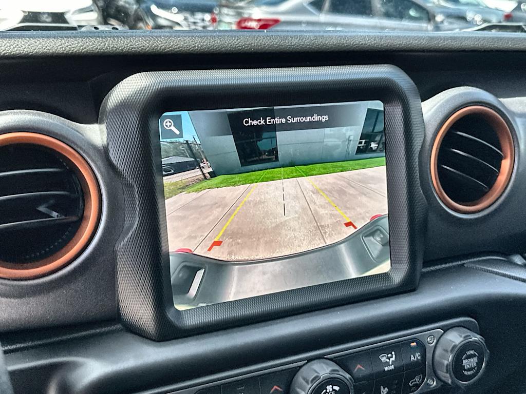 Thumbnail: 2022 Jeep Gladiator - 13