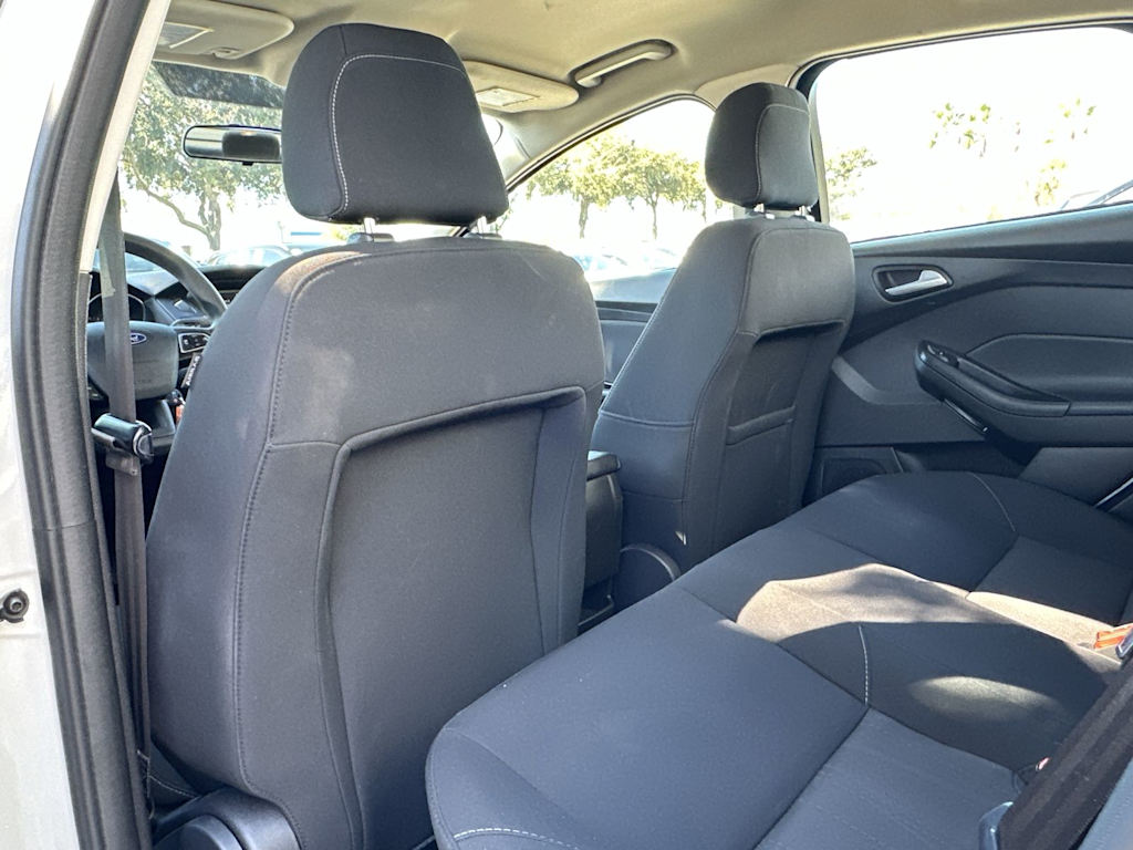 Thumbnail: 2018 Ford Focus - 19