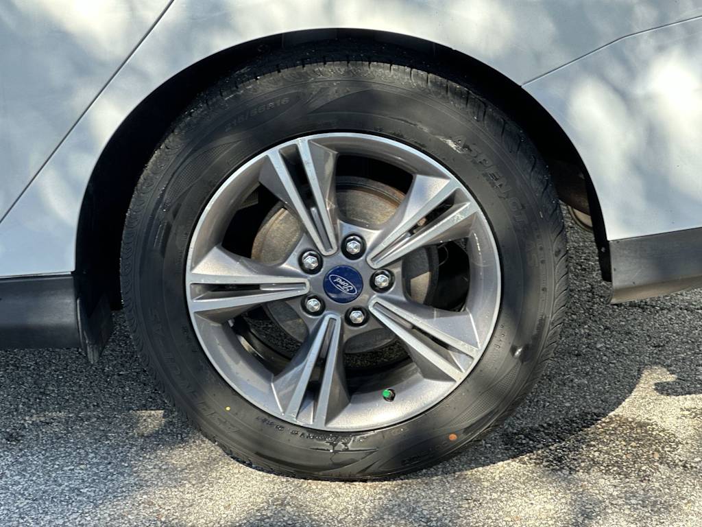 Thumbnail: 2018 Ford Focus - 8