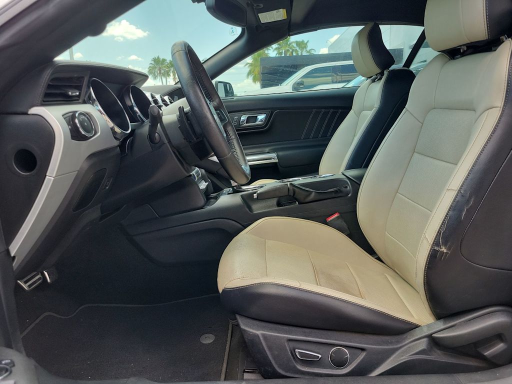 2017 Ford Mustang  9