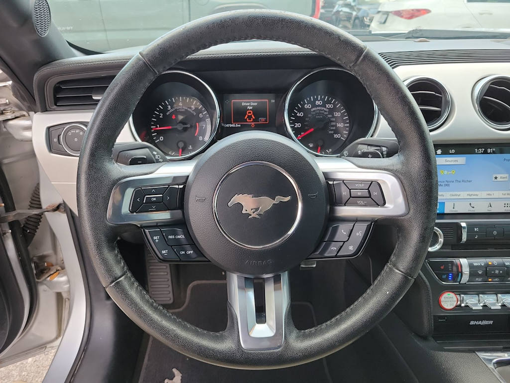 2017 Ford Mustang  21
