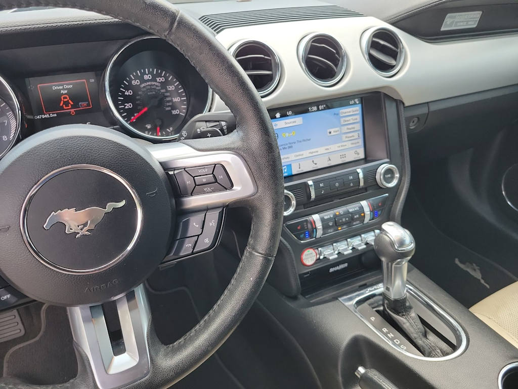 2017 Ford Mustang  23