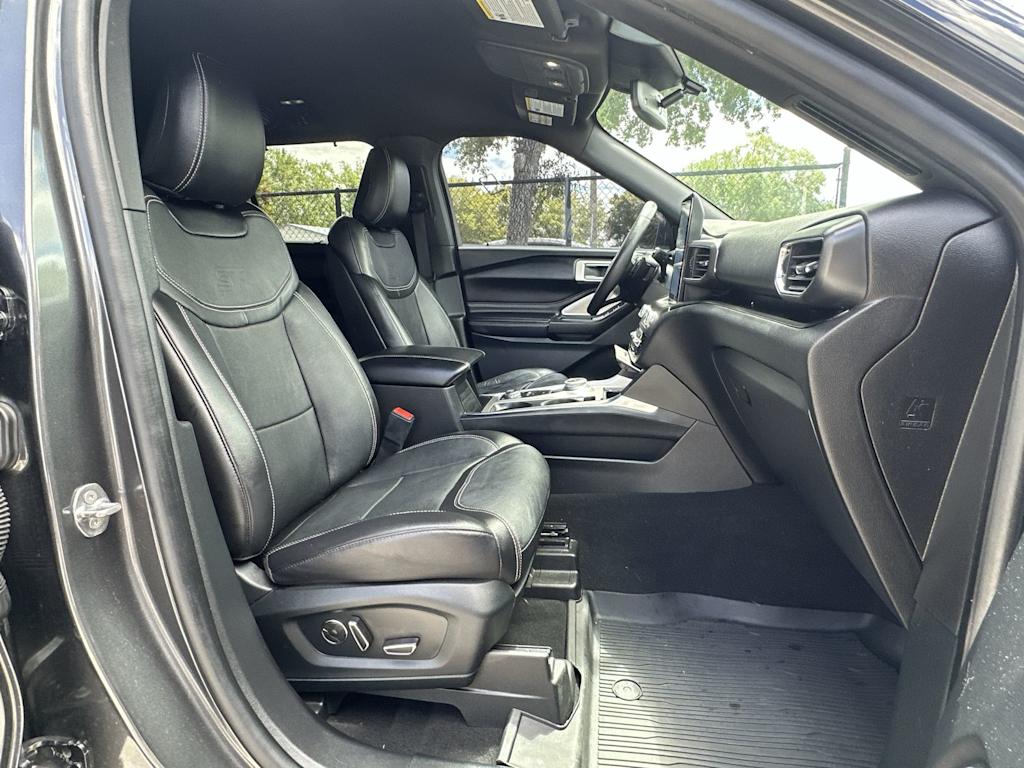 Thumbnail: 2020 Ford Explorer - 21