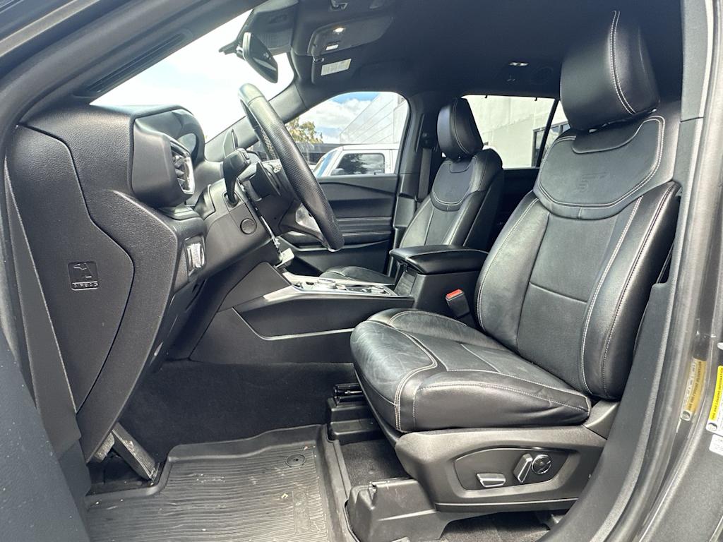 Thumbnail: 2020 Ford Explorer - 12