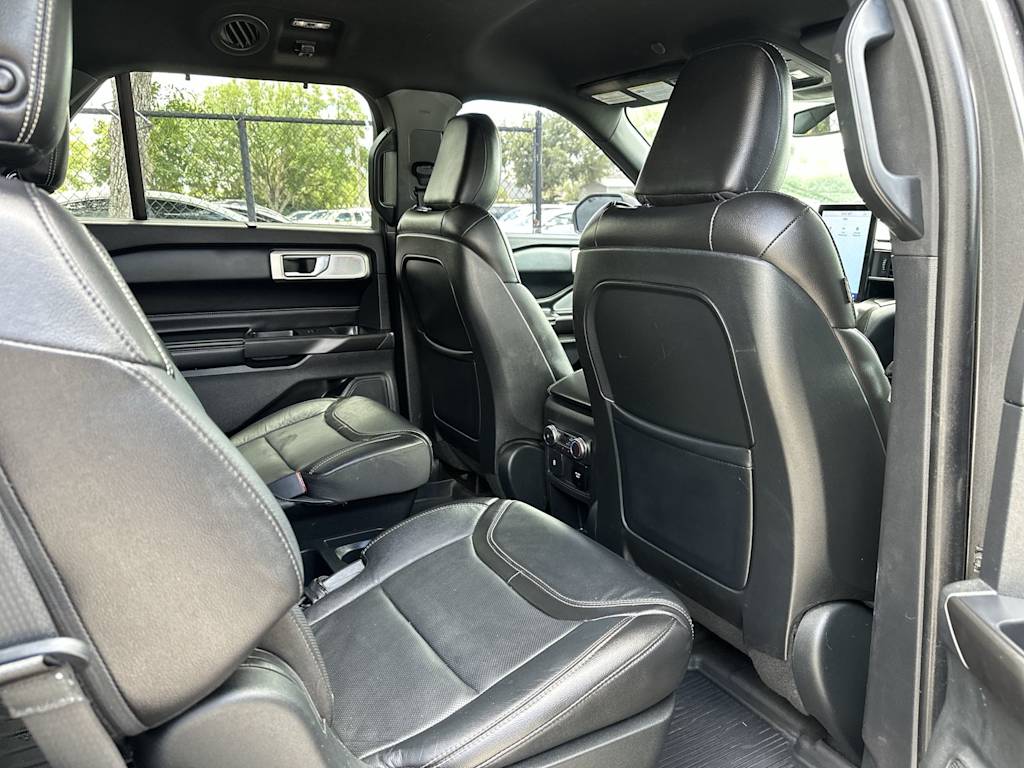 Thumbnail: 2020 Ford Explorer - 25