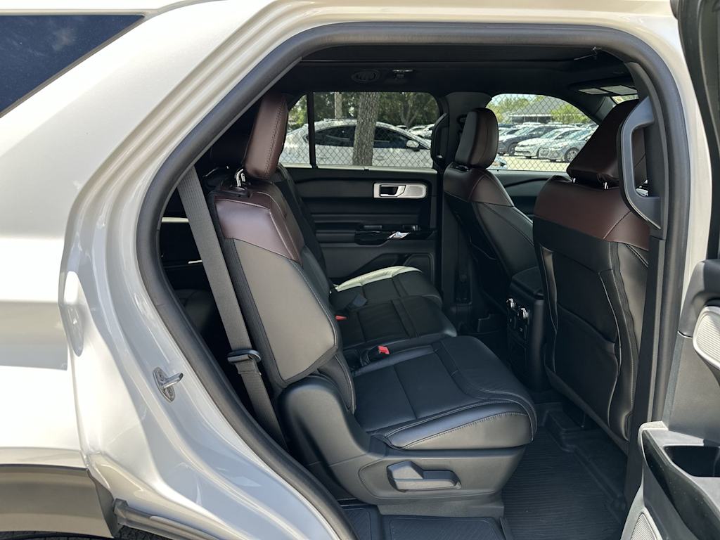 Thumbnail: 2022 Ford Explorer - 24