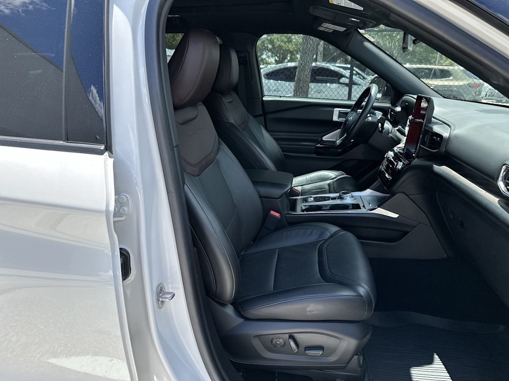 Thumbnail: 2022 Ford Explorer - 18