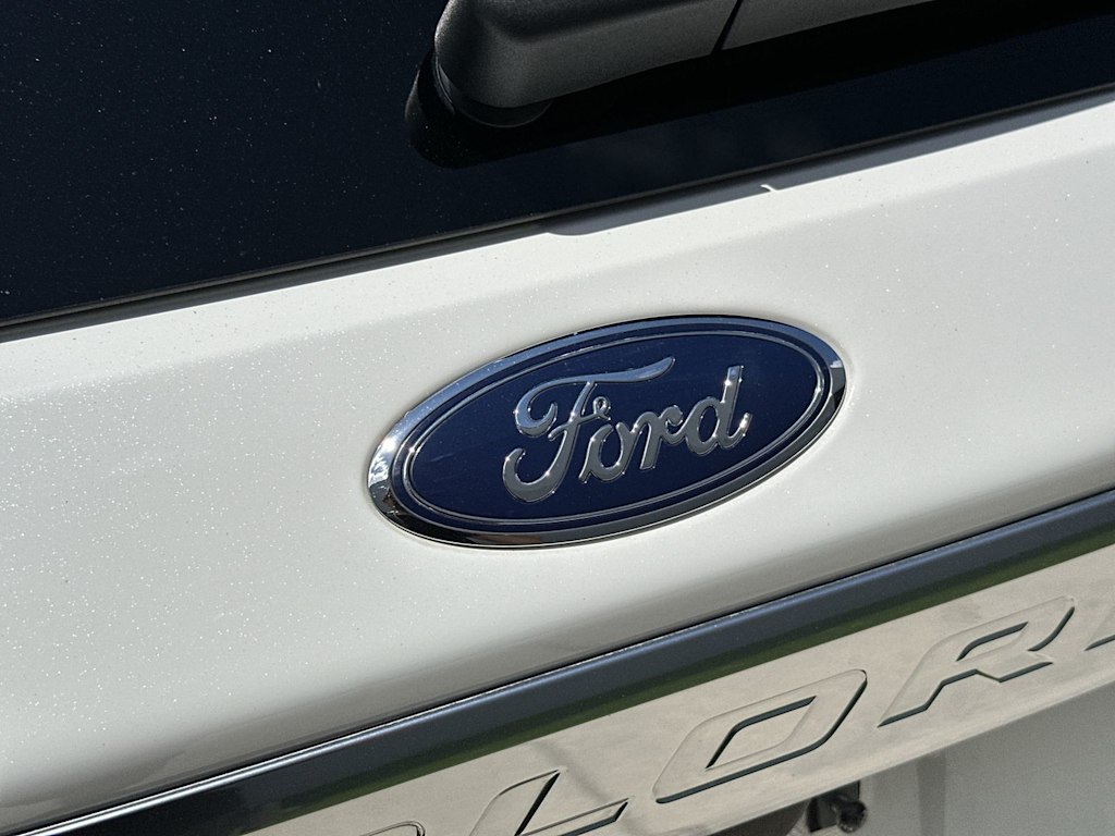 Thumbnail: 2022 Ford Explorer - 22