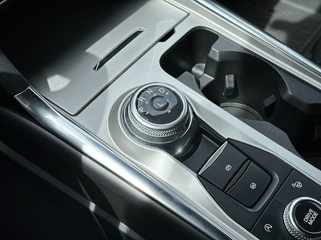 Thumbnail: 2022 Ford Explorer - 26