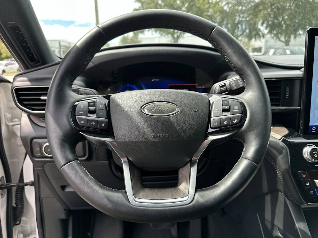 Thumbnail: 2022 Ford Explorer - 9