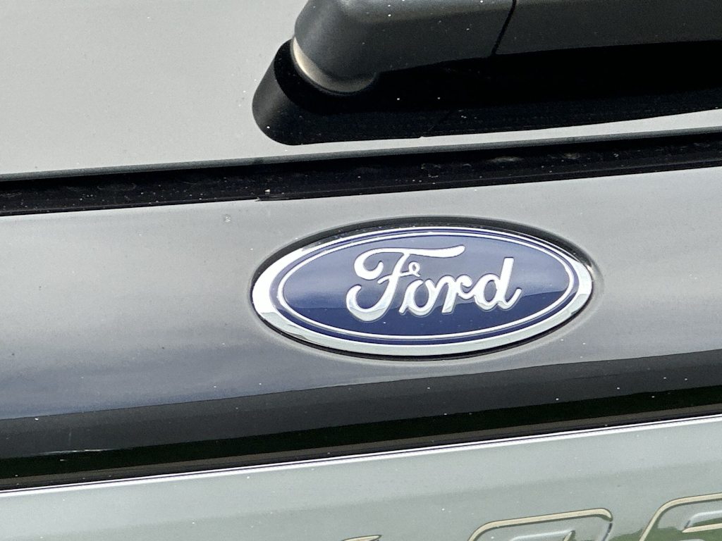 Thumbnail: 2023 Ford Explorer - 6