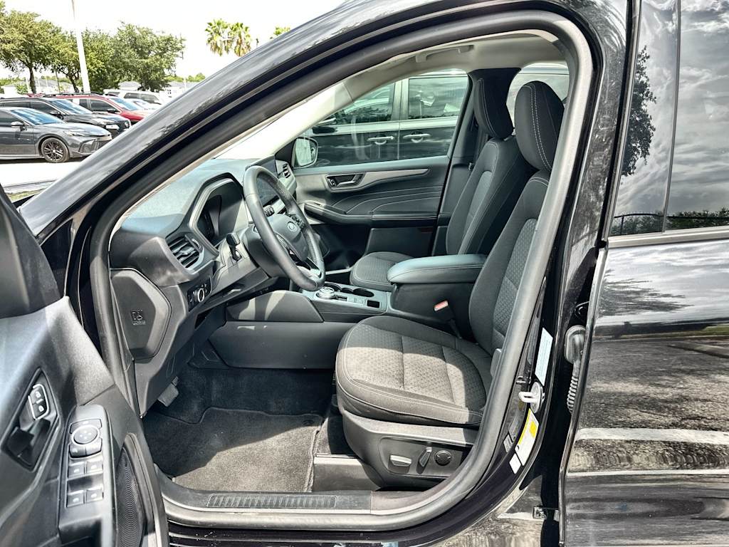 Thumbnail: 2023 Ford Escape - 10