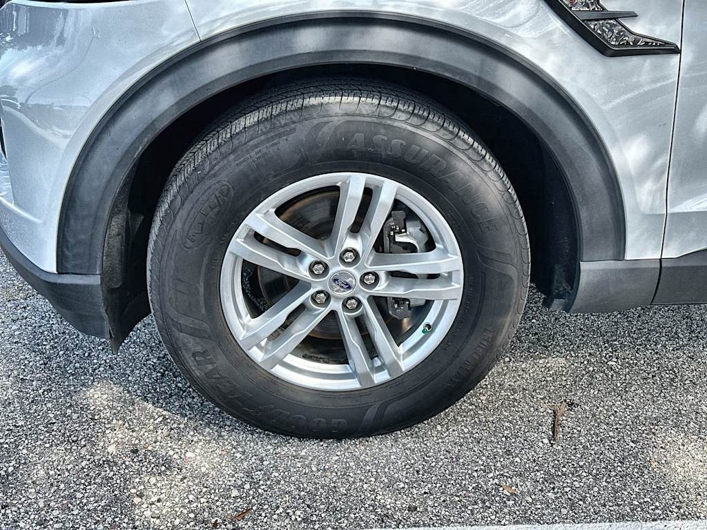 Thumbnail: 2020 Ford Explorer - 8